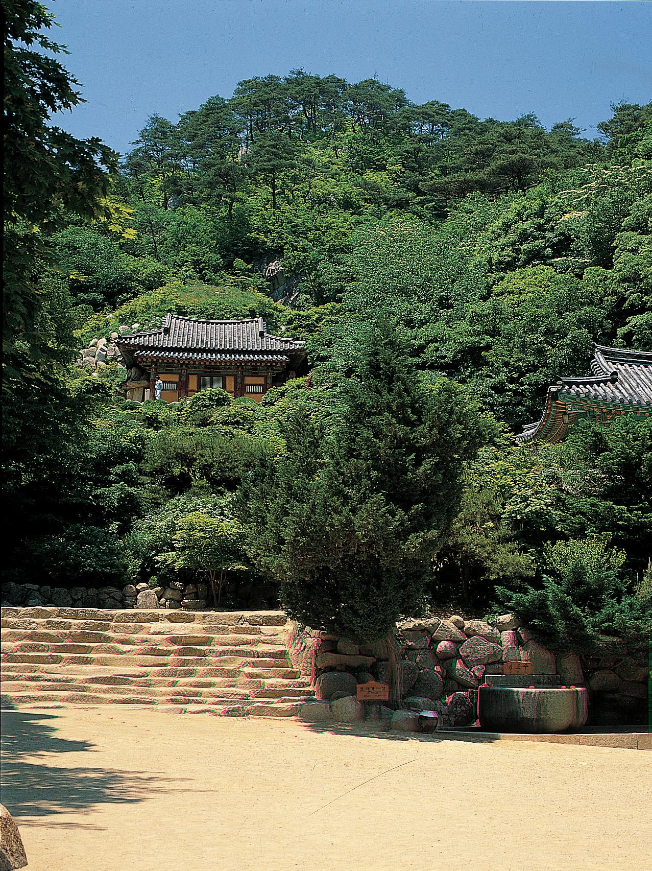 석굴암전경